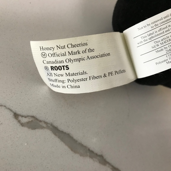 Vintage Honey Nut Cheerios Snowboarding Bee Doll Roots Canadian Olympics - Picture 9 of 10